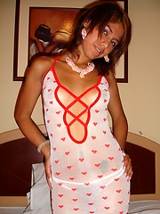 Laura hide her hairy pussy under white lingerie
